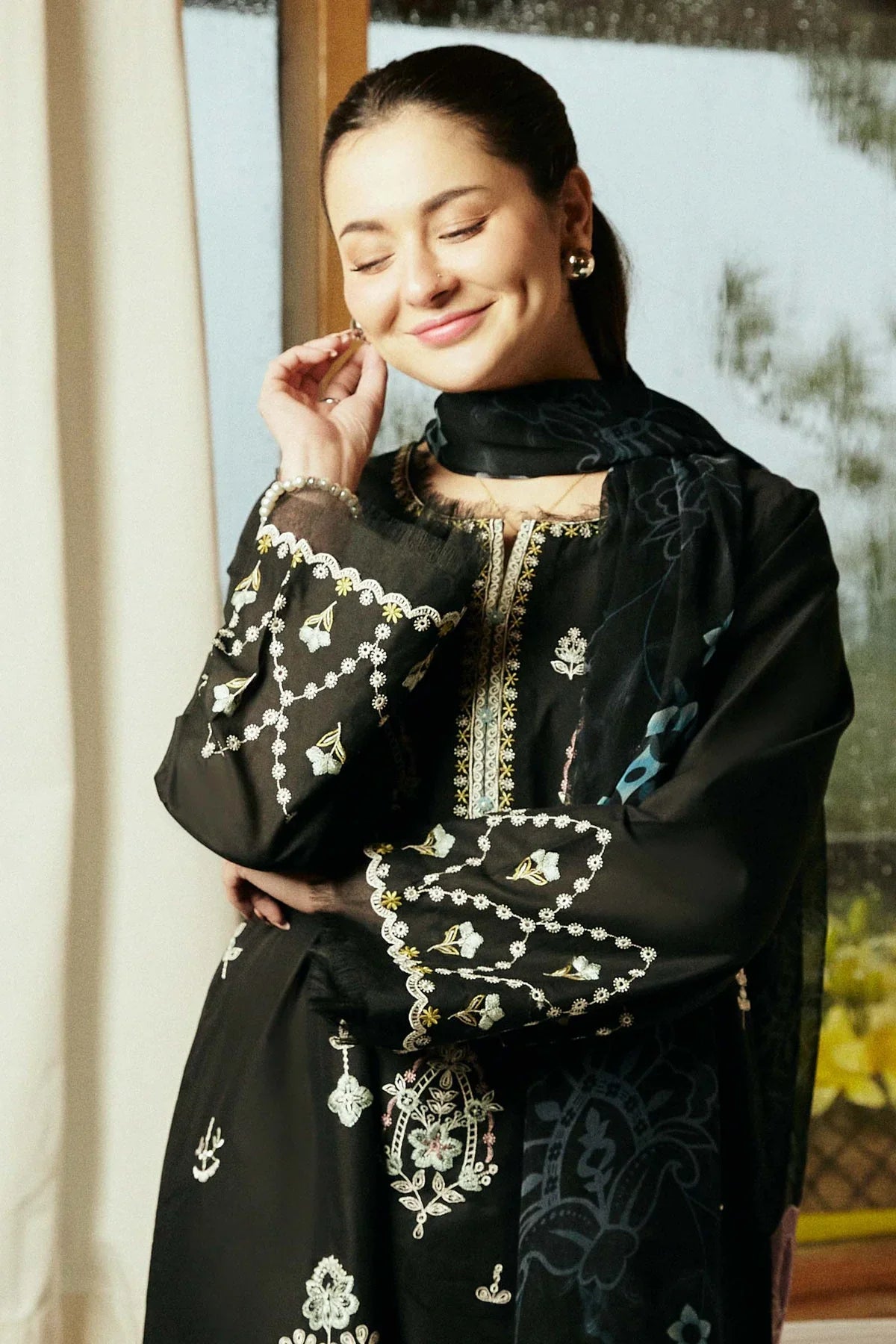 jade Black Embroidered 3PC ZB-4050